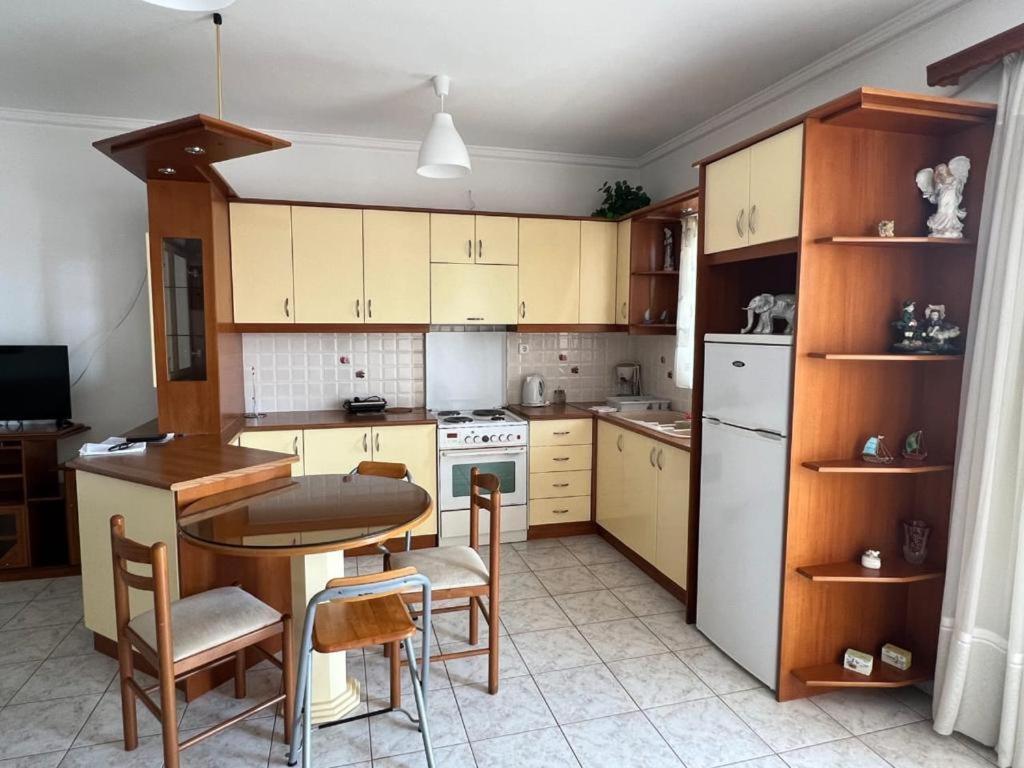 Penny Apartaments Sarande Bagian luar foto